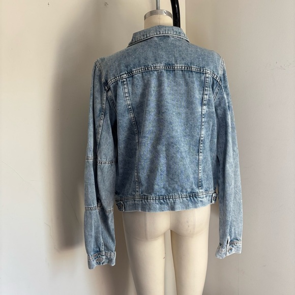 Free People Rumors Light Wash Blue Denim Jean Jacket - Picture 4 of 6